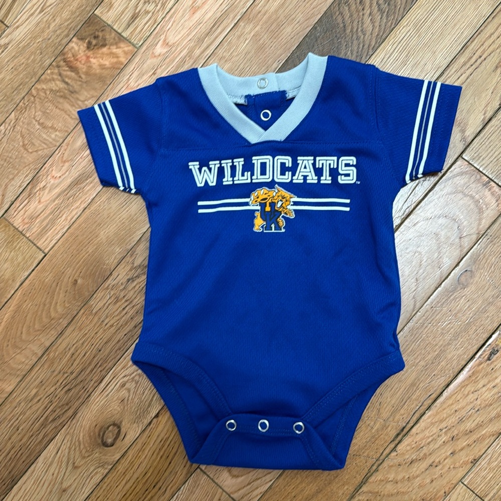 Kentucky wildcats onesie 0-3 months